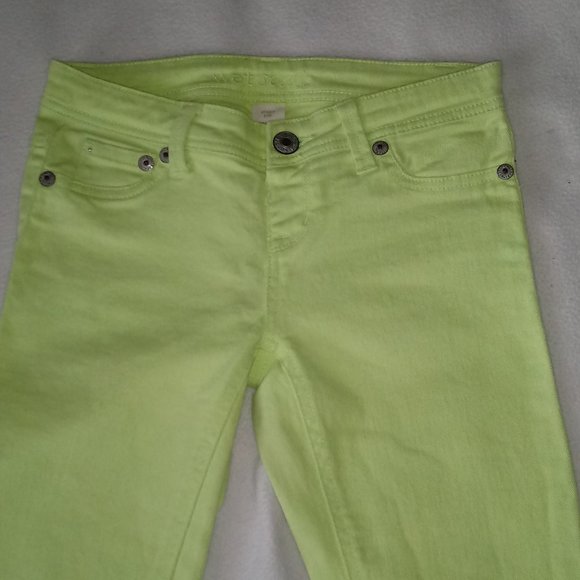 Wet Seal Neon Green Jeans - Picture 3 of 8